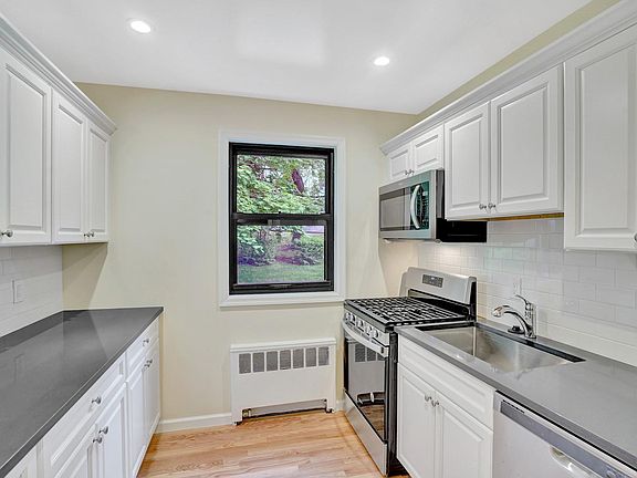 115 Beacon Hill Drive