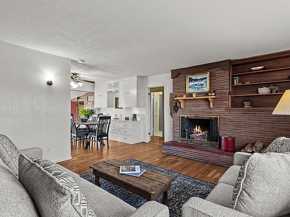 2nd image of 221 Hall Ave
