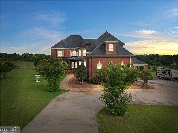 2nd image of 345 River Cove Mdws