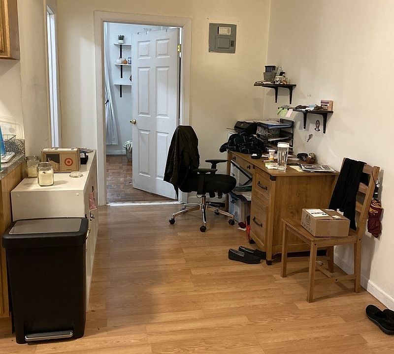 1st image of 2332 28th St APT 1A