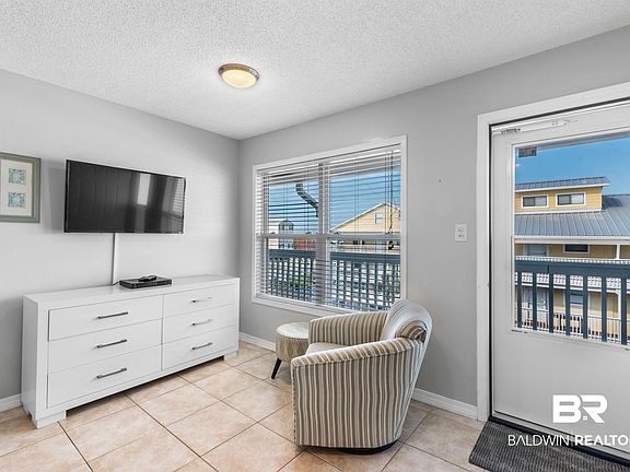 4th image of 1772 W Beach Blvd #305