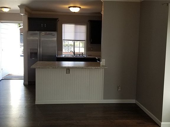 5th image of 1413 196th Street Ct E
