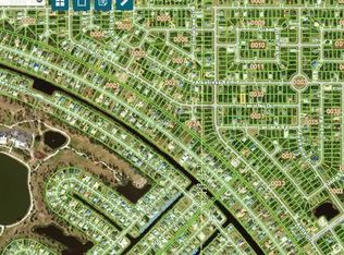 202 Jennifer Dr #14, Rotonda West, FL 33947