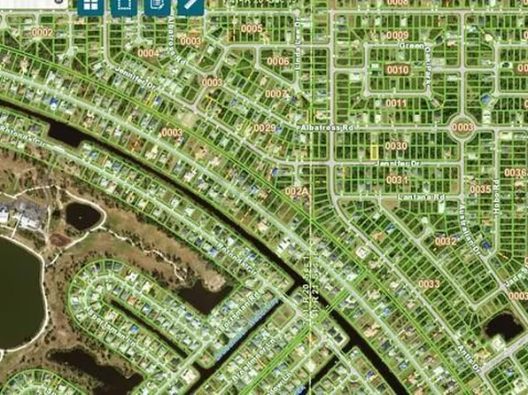 202 Jennifer Dr #14, Rotonda West, FL 33947