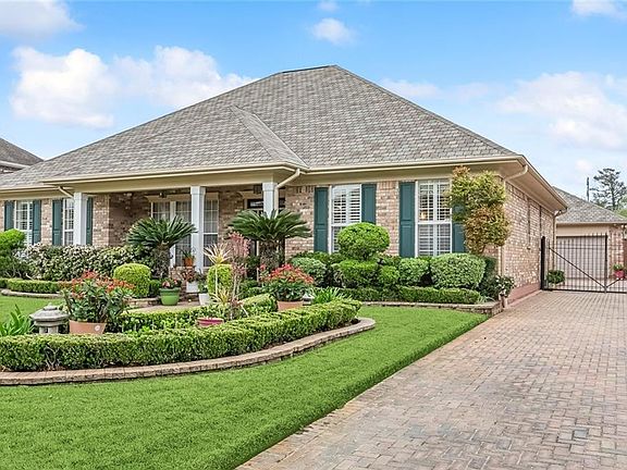 3rd image of 54 Chateau Rothchild Dr