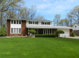 675 Greenlawn Ave, Amherst, OH 44001