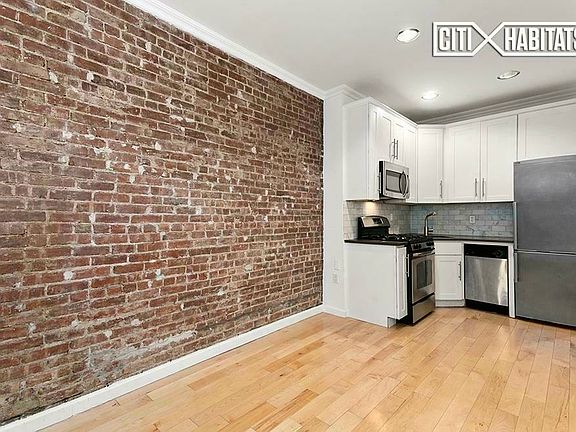 3rd image of 452 Amsterdam Ave APT 3