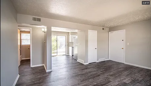 505 Wilshire Dr #12 Photo 1