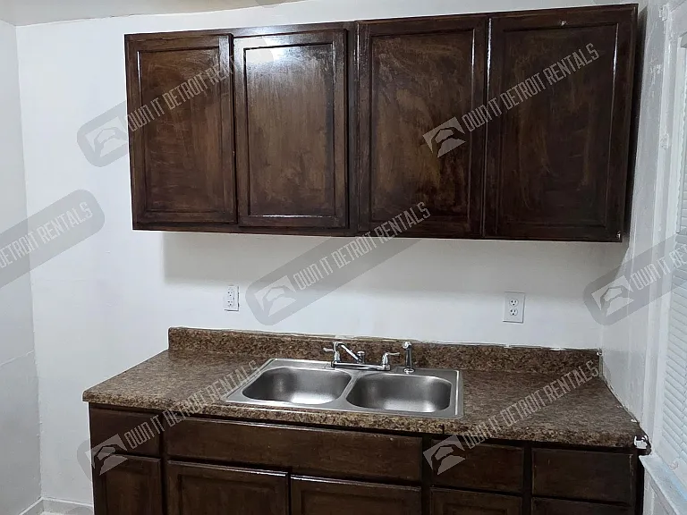 14602 Winthrop St #2 — Photo 16