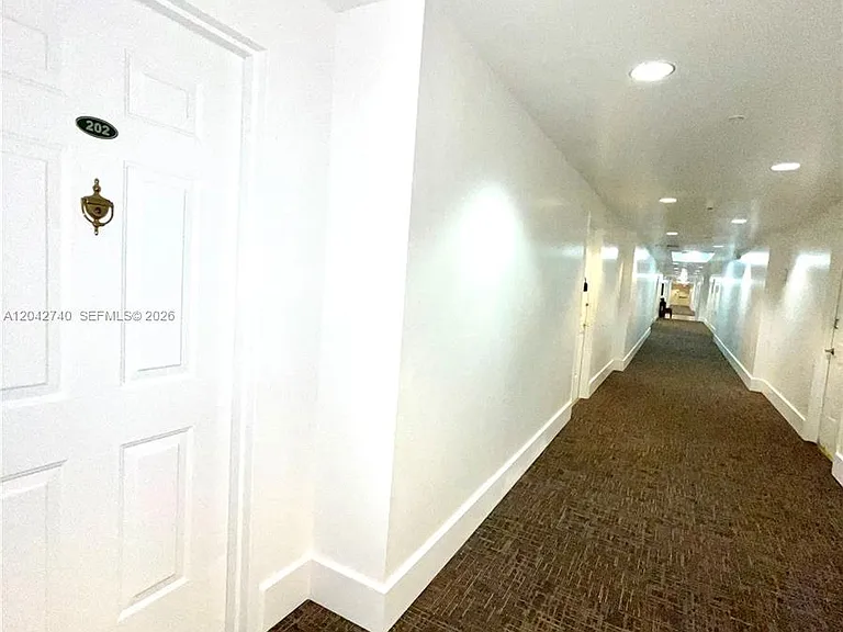 2280 SW 32nd Ave #202 — Photo 18