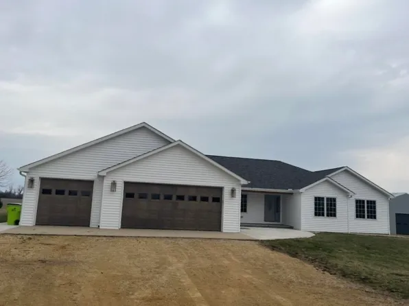 N743 Koch Rd, Sharon, WI 53585