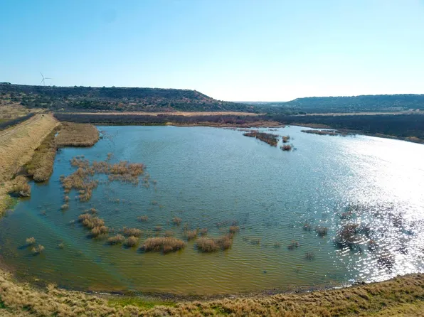 2000 Fm 503, Melvin, TX 76858