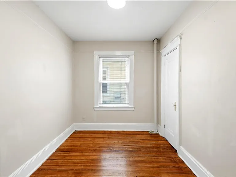 832 Calhoun Ave — Photo 7