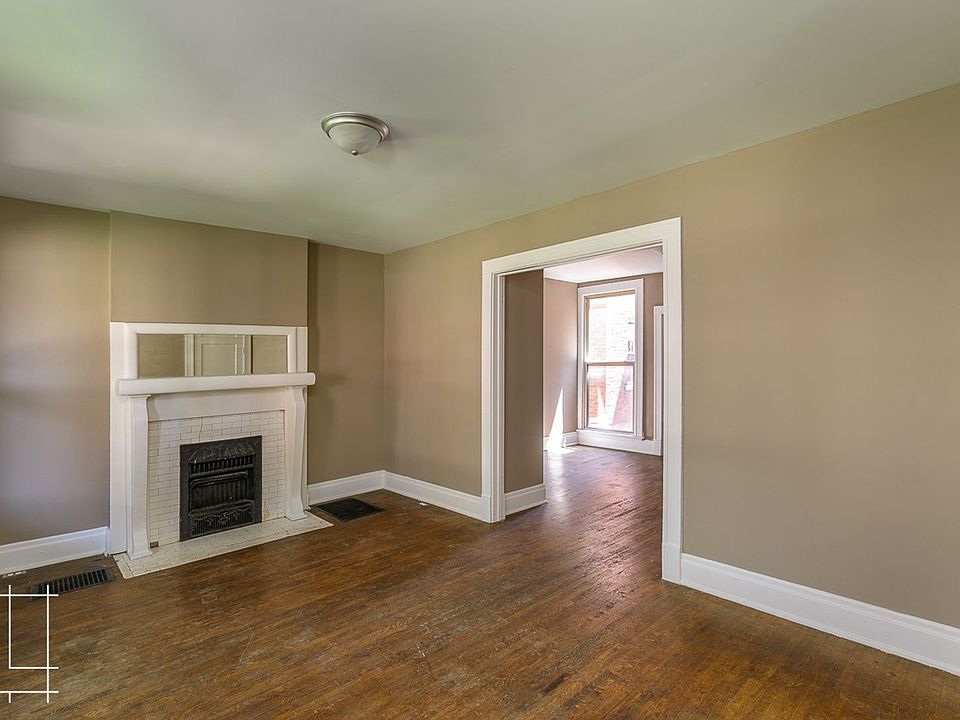1st image of 2188-2194 N High St #8