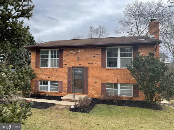 6608 Stirrup Ct, Sykesville, MD 21784