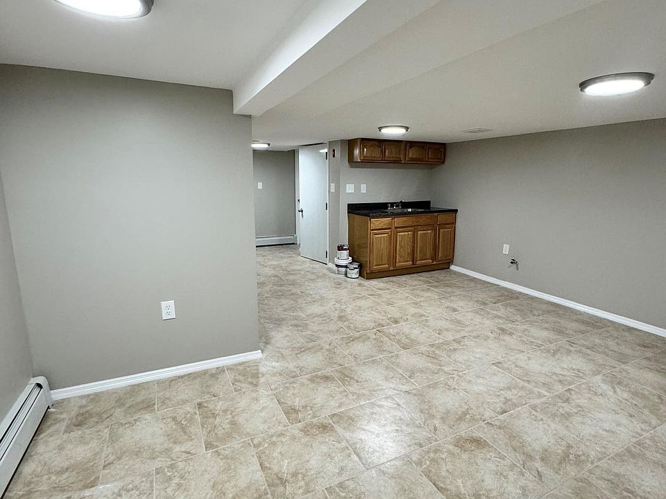 1st image of 10002 92nd Ave #3