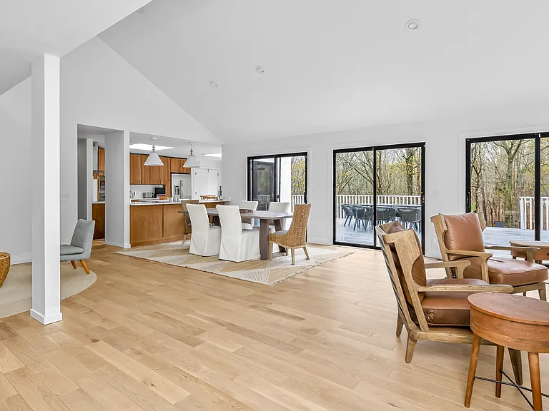 404 Water Mill Towd Rd — Photo 8