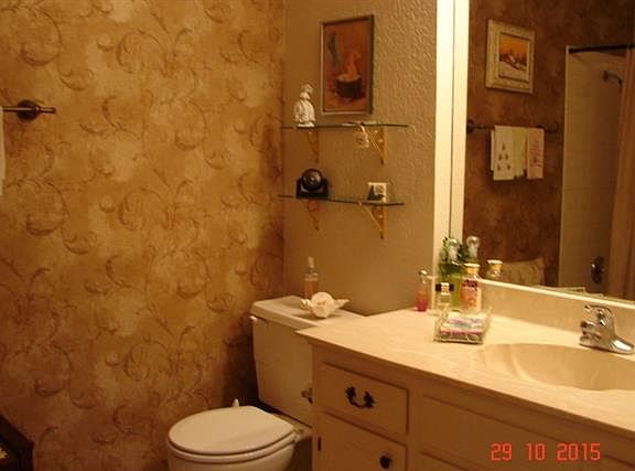 5th image of 718 Gary Ln