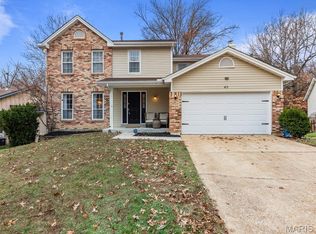 413 Holly Garden Ct, Ballwin, MO