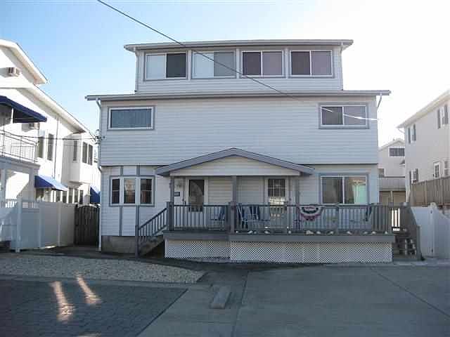 1st image of 334 39th St E #A