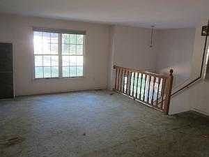 A140LC1 LIVING ROOM