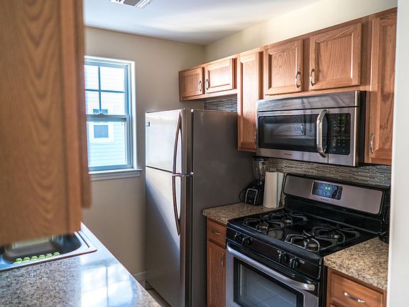 4th image of 6418 Ocean Ave S