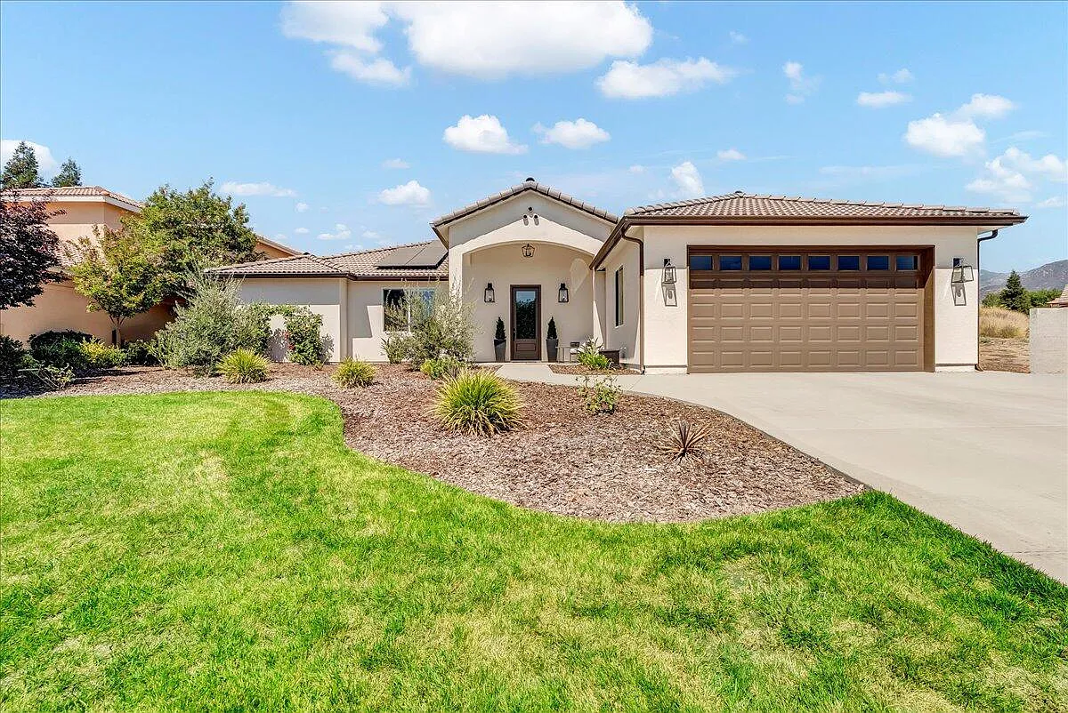 32588 Greene Drive photo 1