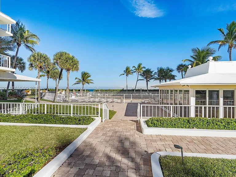 500 Ocean Dr #E-12A — Photo 30