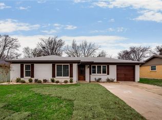 1009 Billie Ruth Ln, Hurst, TX 76053