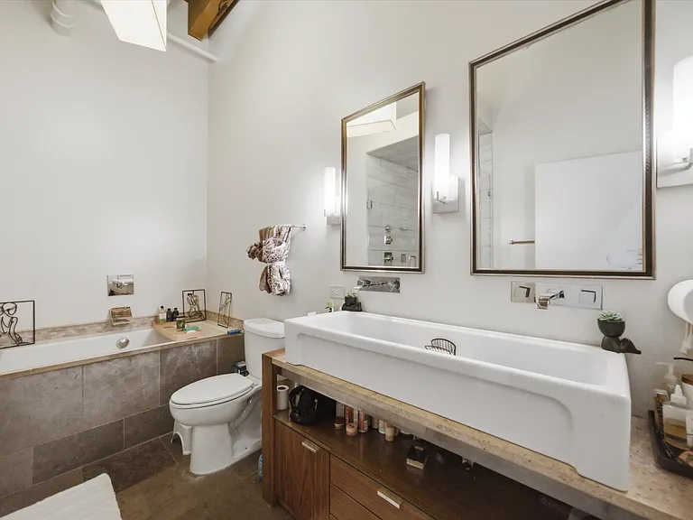 1727 S Indiana Ave #214 — Photo 17
