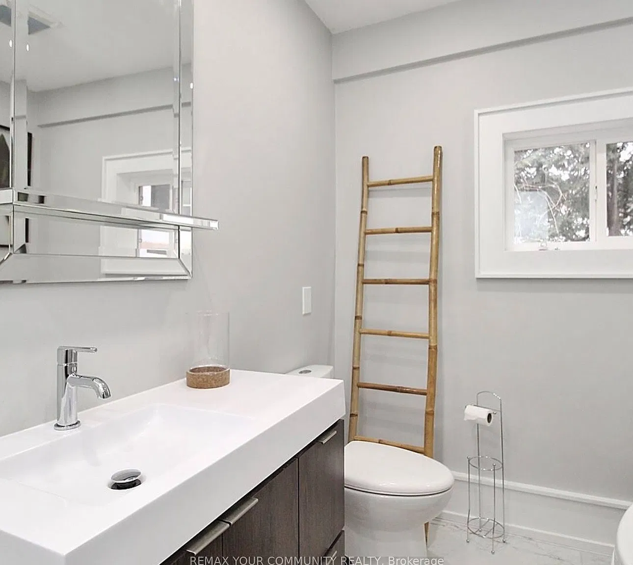3 bed, $2,950 — Photo 2