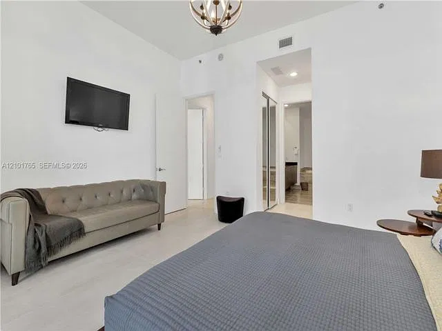 3 bed, 3.5 bath, $10,000 — Photo 3