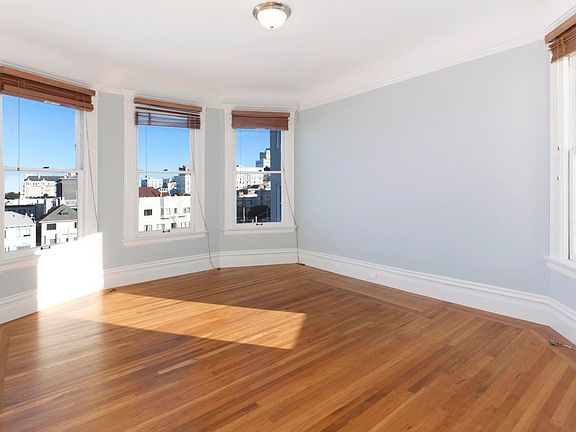 4th image of 1530 Green St APT 8