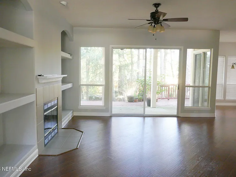 2359 Huckins Ct — Photo 5