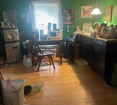 5th image of 140 Rector Corner Cir