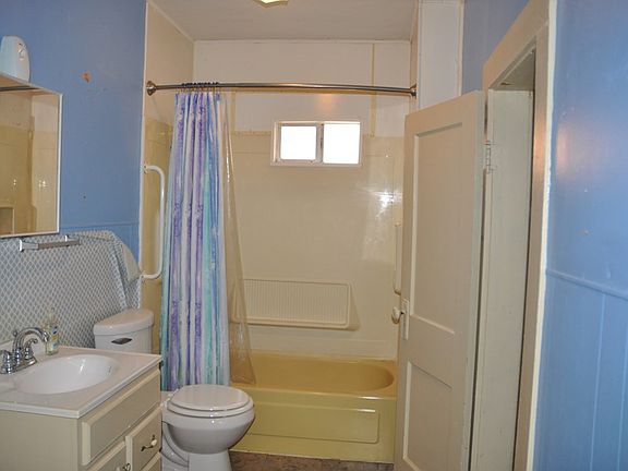 5th image of 27 E 19th St