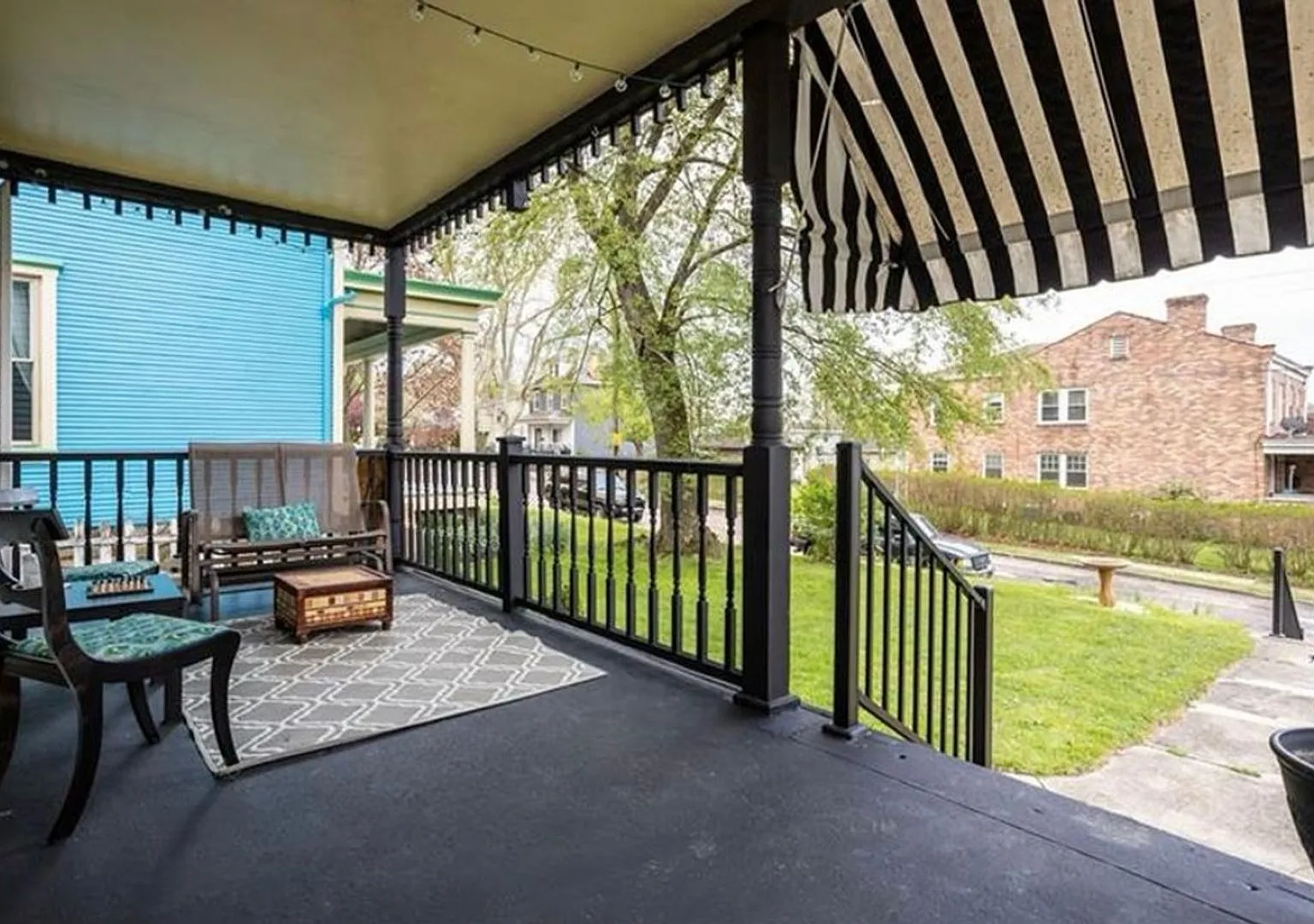 Stylish Victorian Home! — Photo 4