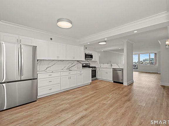3rd image of 25 Forest St APT 11A