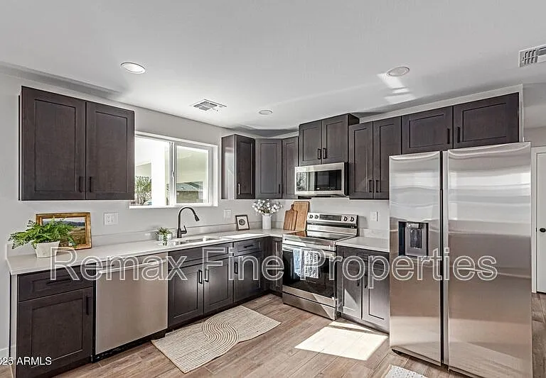 6421 S 23rd St #23 — Photo 9