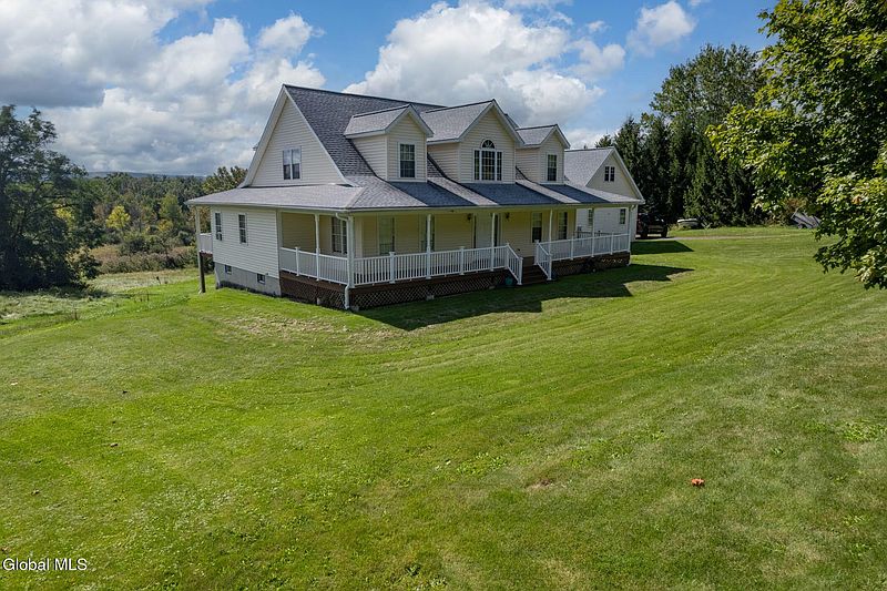2nd image of 2782 Furbeck Road