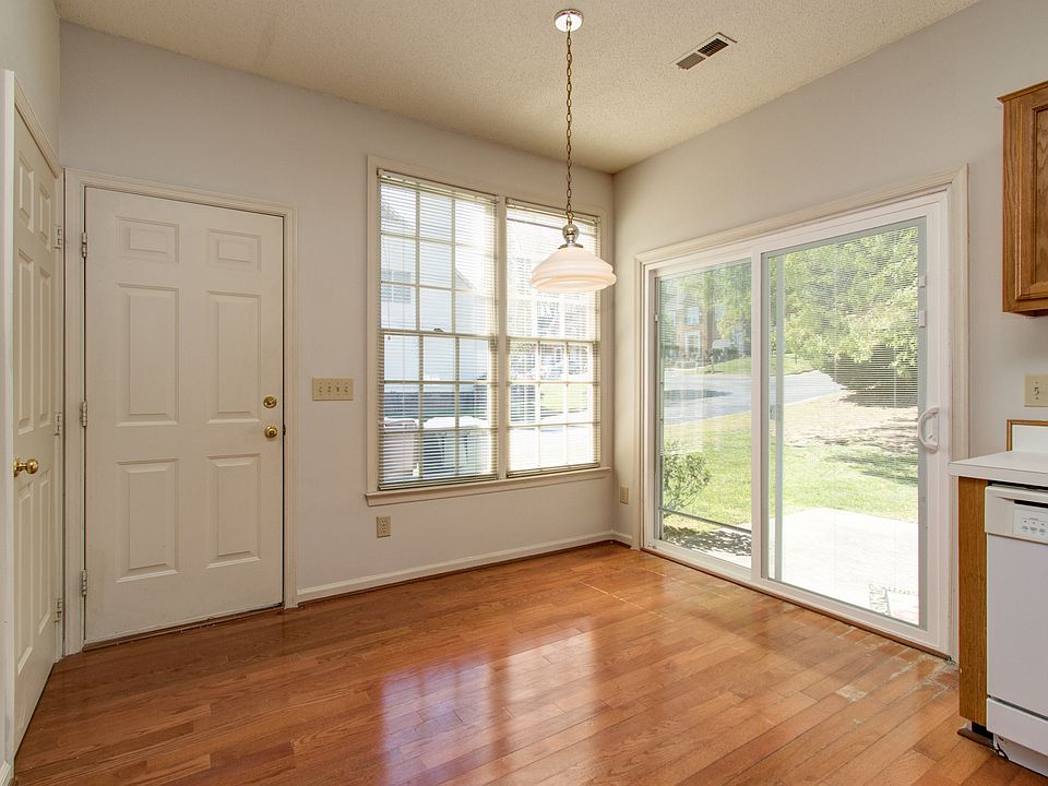 1st image of 86 Park Village Ln