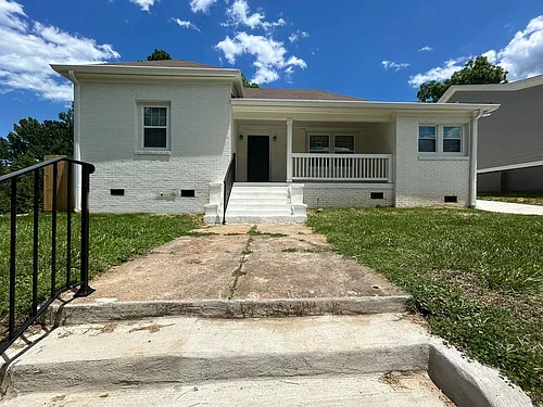 327 N Dean St Photo 1
