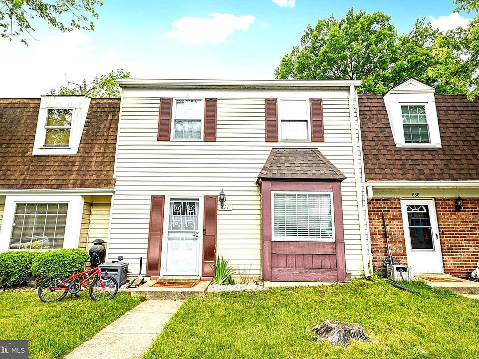 1st image of 836 Holly Dr