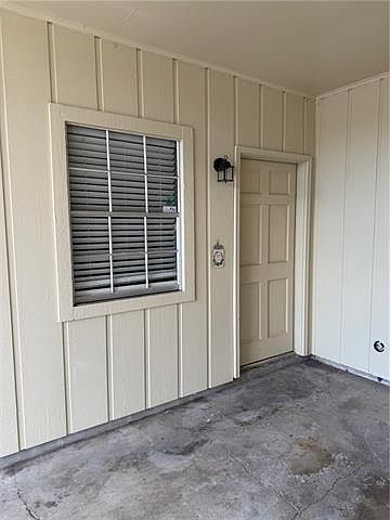 2nd image of 600 Clearview Pkwy APT 103