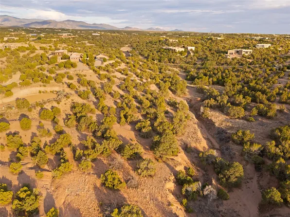 7 Las Katrinas Rd, Santa Fe, NM 87506