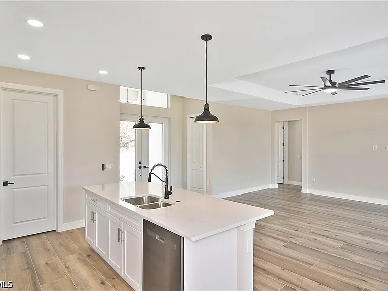 1406 NW 19th St — Photo 7