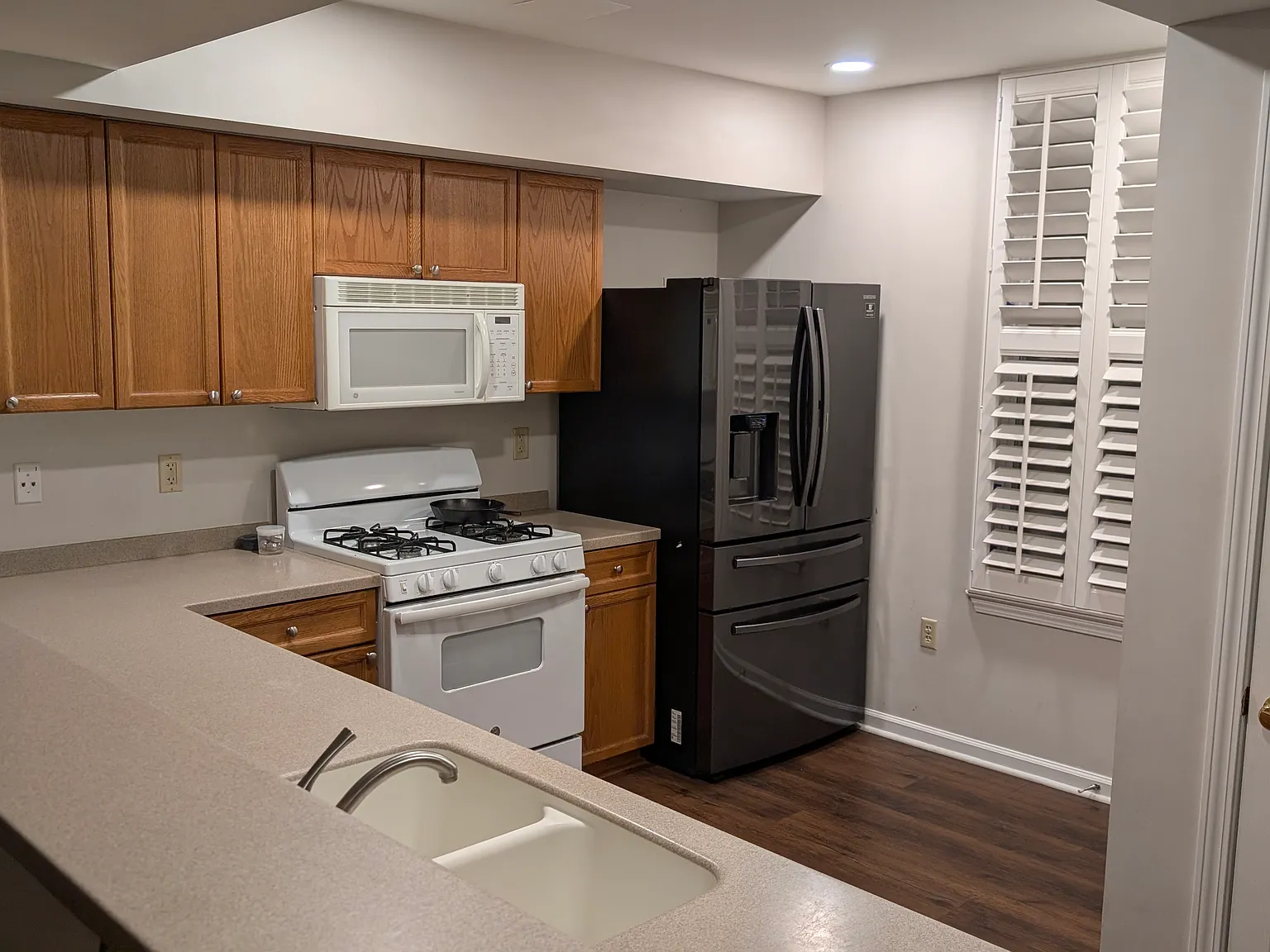 2 bed, 1434 sqft, $2,250 — Photo 3