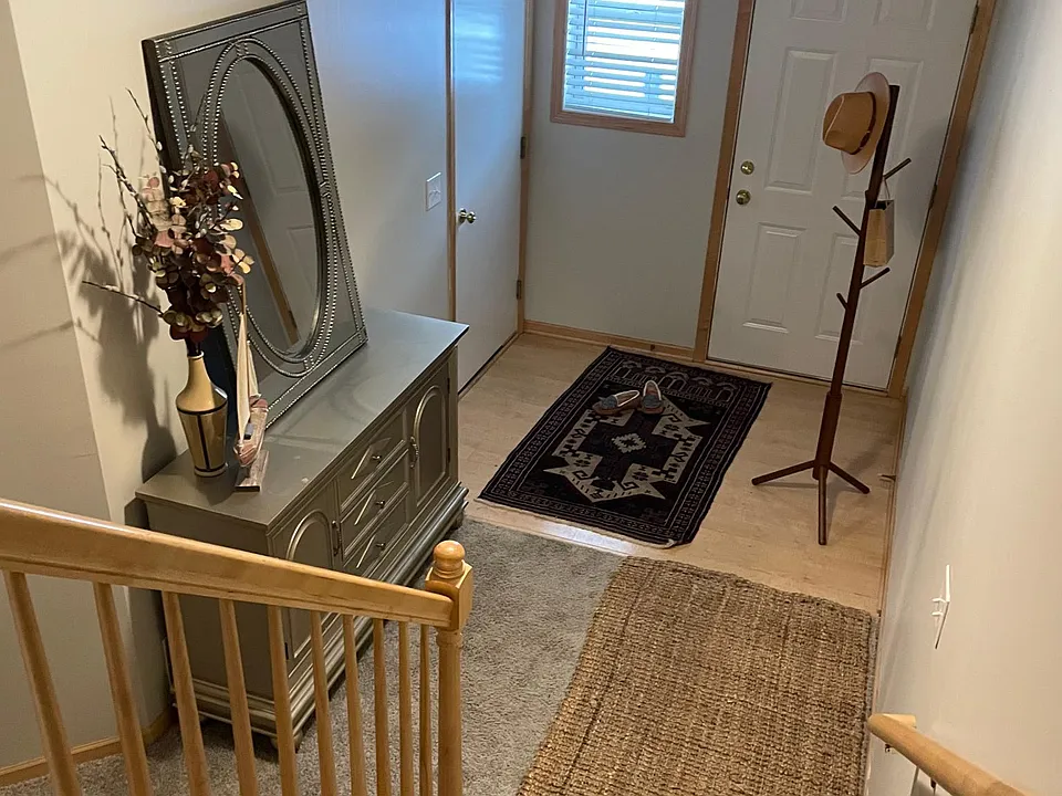 3822 Abercrombie Ln