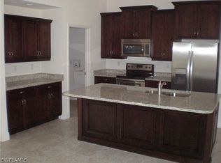 837 SW 37th Lane Cpe, Coral, FL 33914