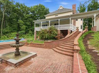 1097 Johnny Hall Rd, Burns, TN 37029